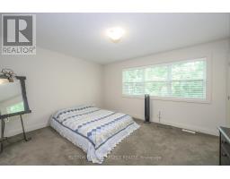 43 - 1040 CORONATION DRIVE - 21
