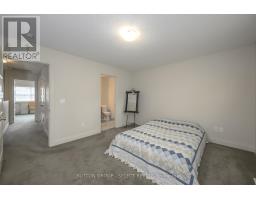 43 - 1040 CORONATION DRIVE - 22