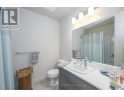 43 - 1040 CORONATION DRIVE - 28