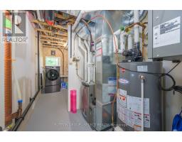 43 - 1040 CORONATION DRIVE - 32