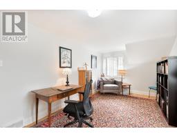 1049 FRASER AVENUE - 31