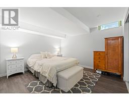115 FAIRCHILD CRESCENT - 27