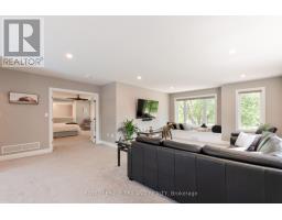 74 KILWORTH PARK DRIVE - 24