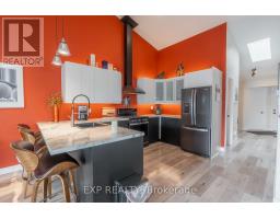 20 - 90 ONTARIO ST STREET S - 8