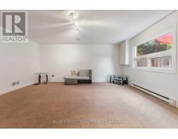 15 - 450 POND MILLS ROAD - 32