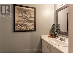 26 - 474 SOUTHDALE ROAD E - 3