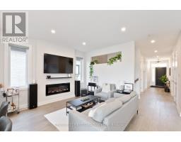30 - 383 DAVENTRY WAY - 11