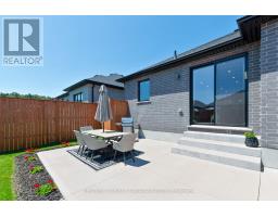 30 - 383 DAVENTRY WAY - 36
