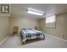 49 VICTORIA STREET S - 19