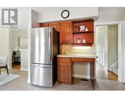 686 ALGOMA PLACE - 32
