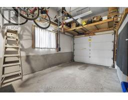 952 EAGLE CRESCENT - 16