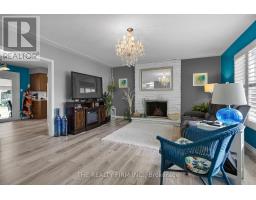 952 EAGLE CRESCENT - 3