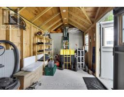 952 EAGLE CRESCENT - 37