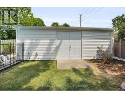 952 EAGLE CRESCENT - 38