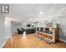 200 PLANE TREE DRIVE - 33