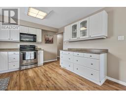 32 LAKEVIEW CIRCLE - 9