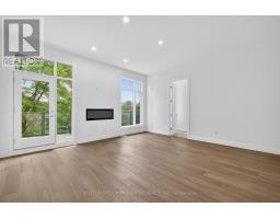11 - 495 OAKRIDGE DRIVE - 18