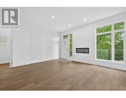 11 - 495 OAKRIDGE DRIVE - 19