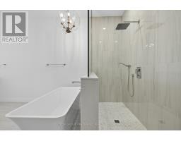 11 - 495 OAKRIDGE DRIVE - 22