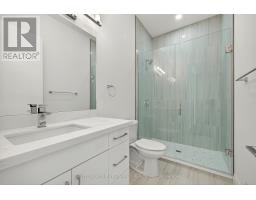 11 - 495 OAKRIDGE DRIVE - 27