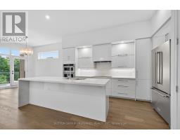 11 - 495 OAKRIDGE DRIVE - 6
