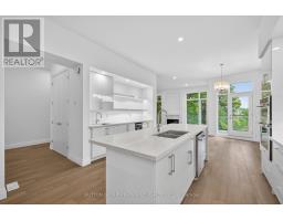 11 - 495 OAKRIDGE DRIVE - 7