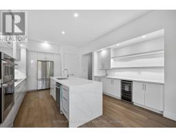 11 - 495 OAKRIDGE DRIVE - 9