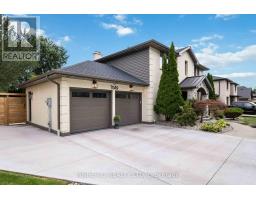 7049 DIANE CRESCENT - 2