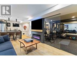 7049 DIANE CRESCENT - 27