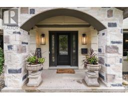 7049 DIANE CRESCENT - 3