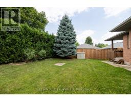 18 ROSETHORN COURT - 32