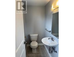 39 VANIER PLACE - 12