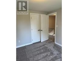39 VANIER PLACE - 17