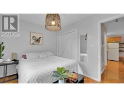126 SCOTT STREET E - 12