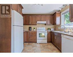 34 - 151 MARTINET AVENUE - 10