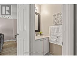 34 - 151 MARTINET AVENUE - 15