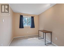 34 - 151 MARTINET AVENUE - 22