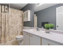 34 - 151 MARTINET AVENUE - 24
