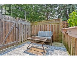 34 - 151 MARTINET AVENUE - 28