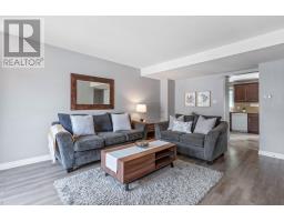 34 - 151 MARTINET AVENUE - 4