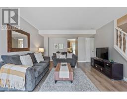 34 - 151 MARTINET AVENUE - 7