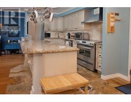 412 - 521 RIVERSIDE DRIVE - 10