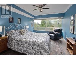 412 - 521 RIVERSIDE DRIVE - 17