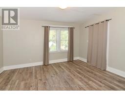 452 CHARLOTTE STREET - 22