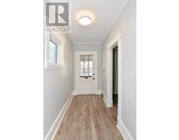 452 CHARLOTTE STREET - 7