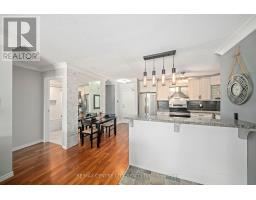 202 - 9 JACKSWAY CRESCENT - 11