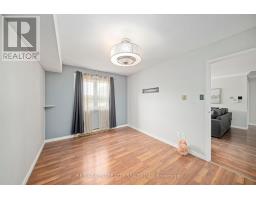 202 - 9 JACKSWAY CRESCENT - 13