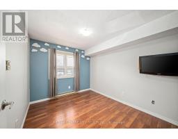 202 - 9 JACKSWAY CRESCENT - 17