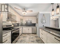 202 - 9 JACKSWAY CRESCENT - 6