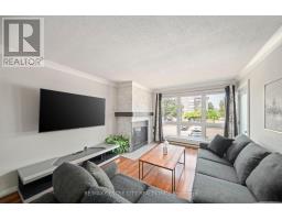 202 - 9 JACKSWAY CRESCENT - 9